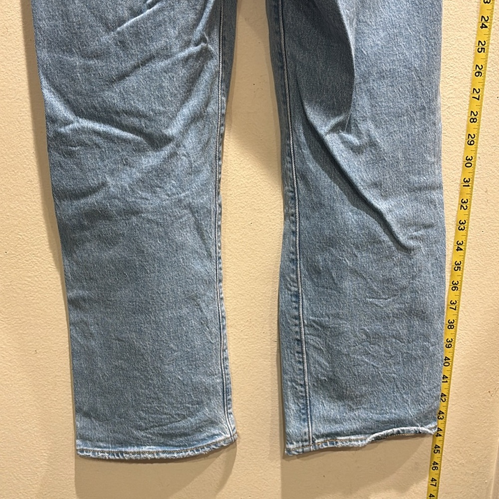 Levi's Women's  Distressed Light Blue Straight Jeans - Picture 5 of 9